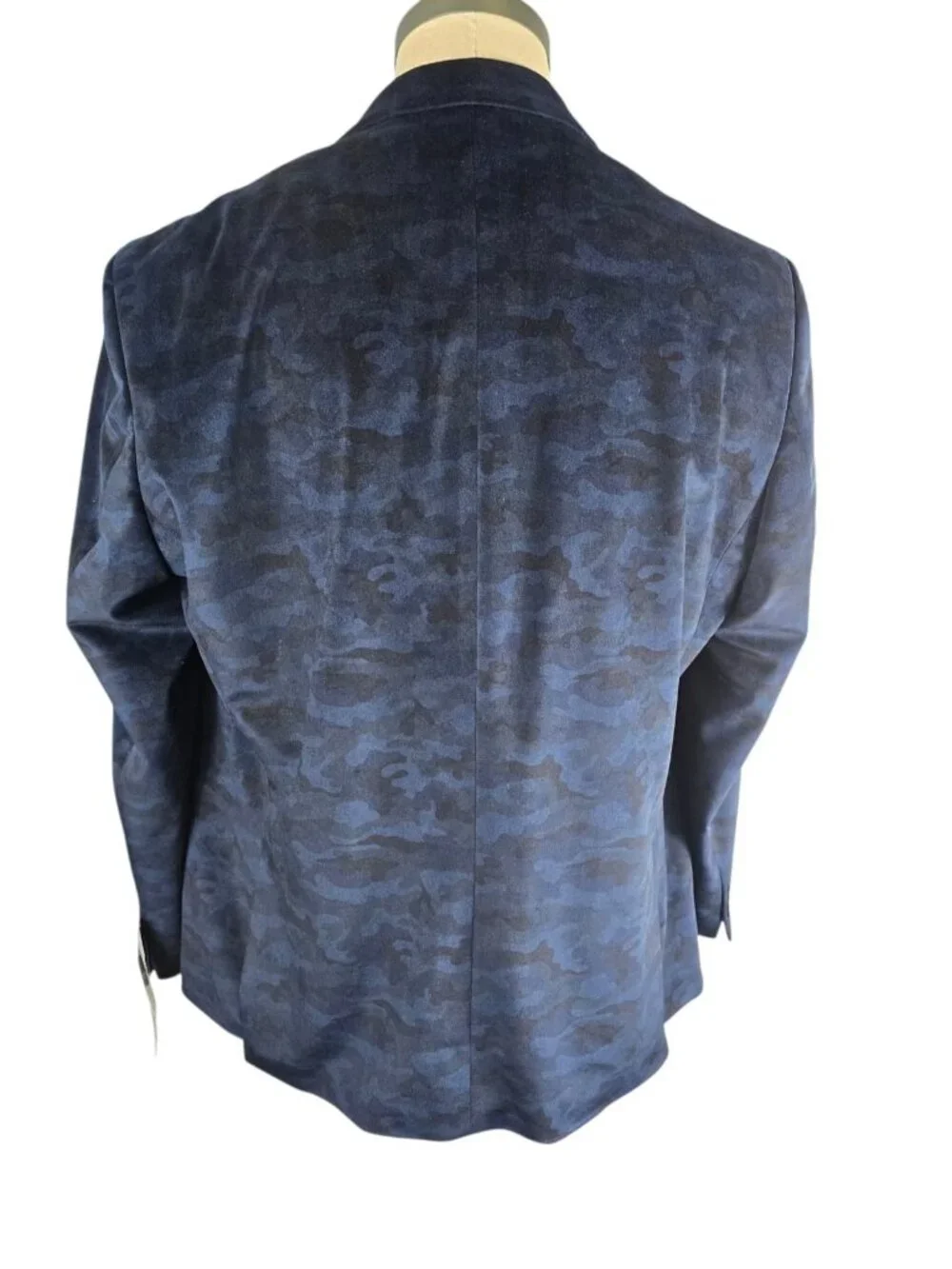 Van Heusen blazer features blue camouflage men's size 50